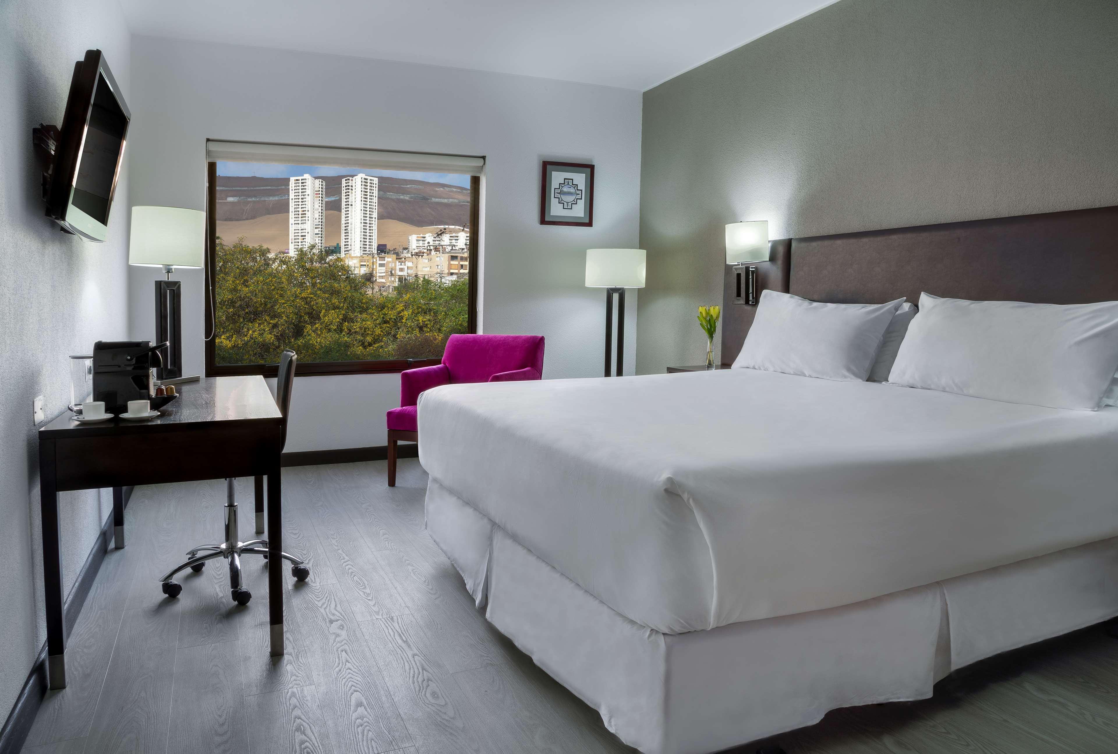 Nh Iquique Costa Hotel Екстериор снимка