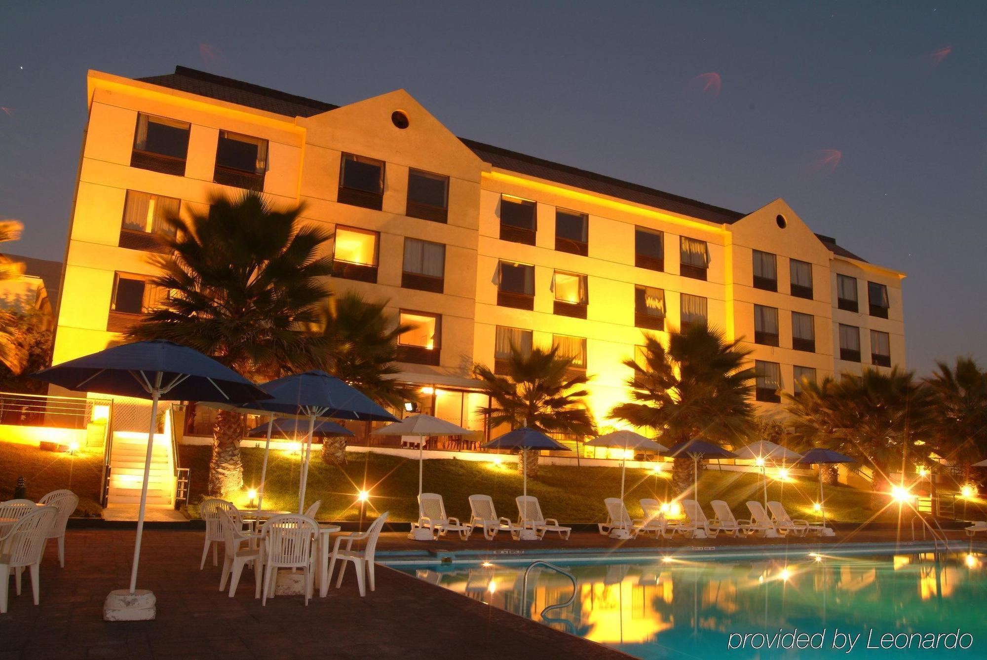 Nh Iquique Costa Hotel Екстериор снимка